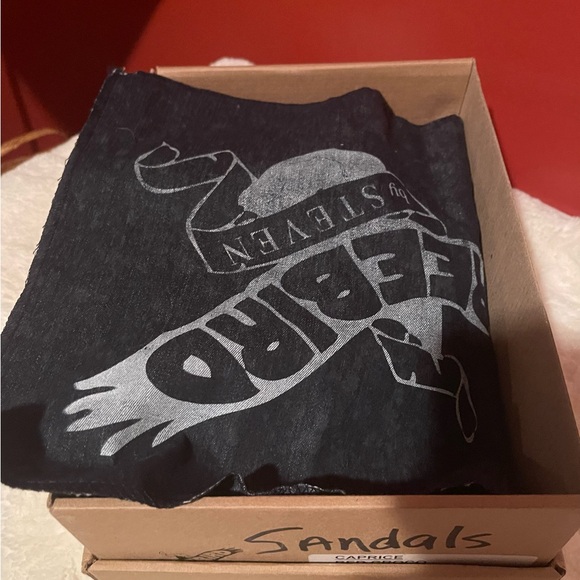 **SALE** Freebird by Steven Red Leather Caprice—RED CROC Adjustable Straps Mules - Picture 4 of 5